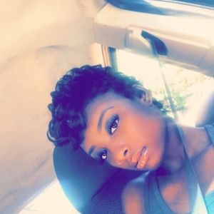 Meet your Posher, Briana